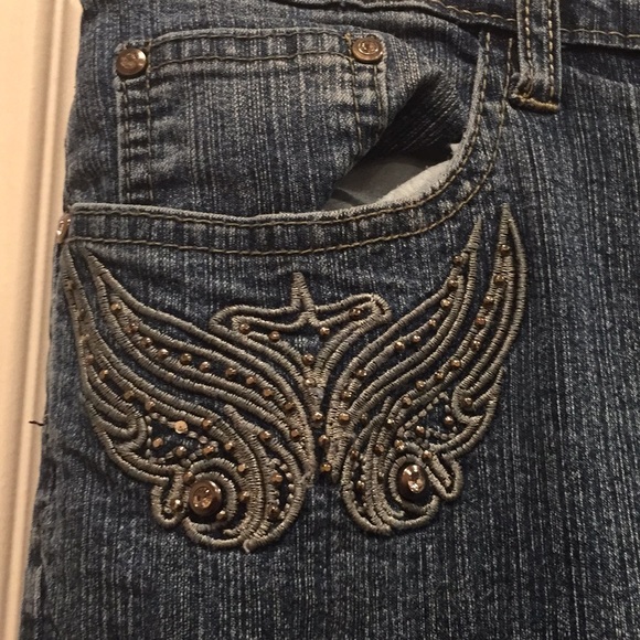 Daniel embroidered, sequined capri jeans - Picture 2 of 6